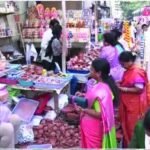 Markets crowded for Diwali shopping